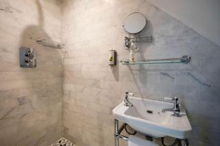 The Bottle & Glass Inn - Deluxe Room - Room 3 - 7