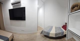 HOSTAL ANDREA GRANVIA - 6