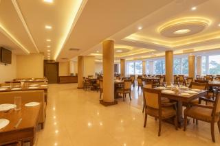 The Four Season Dharamshala # Centrally Heated & Air Cooled # Scenic Mountain View # Big Parking # Near maximus mall # Top Rated # Most Awarded # Premium Rooms # Bar # Terrace # Lift # Property Of The Year##BY Royal castle ## - 4