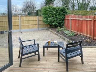 Woodside Retreat, Number 37 - 7