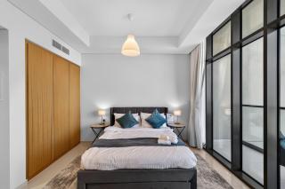 Dubai Business Bay Luxurious Studio with Canal View and access to Lagoon Pool - 2