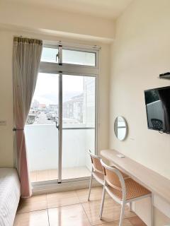 正一民宿 Zheng Yi Homestay 包棟 市區 陽台 電動麻將 近海濱公園 森林公園 - 5