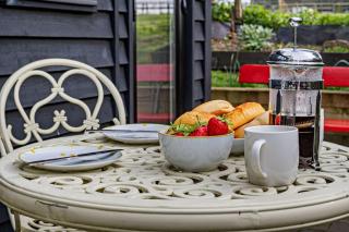 1 Bed in Chelmondiston oc-l29137 - 8