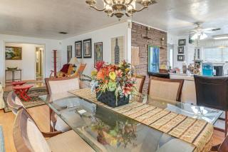 Shop, Dine and Explore Home 3 Mi to NRG Stadium - 5