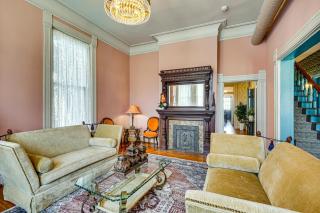 Queen Anne Manor in Old West End with Elevator - 7