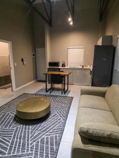 West Coast Apartment 85 - 5