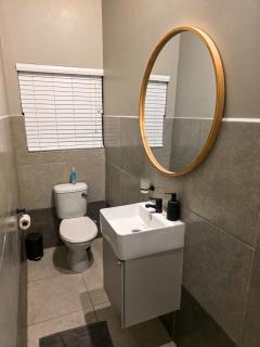 West Coast Apartment 85 - 1