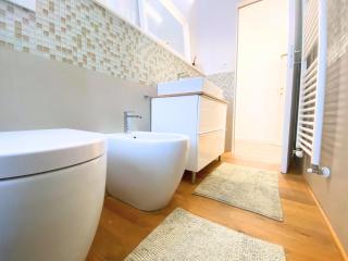 A stone's throw from Piazza Maggiore - 4