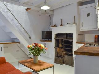 Hogwood Cottage - 2
