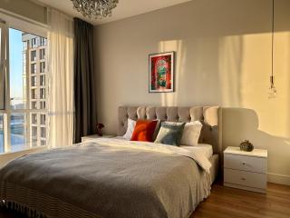 Яркая двухкомнатная Skyline напротив Мега центра - 8