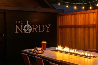 Arcade Room, 5 Min To Downtown, Putting Green - 0