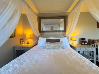 Wrens Nest Hideaway - 8