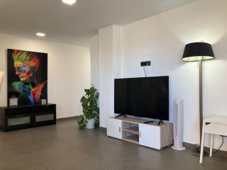 Seaside Apartment Retreat - 3