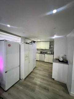 Modern House with Outdoor Area and Free Parking - 4