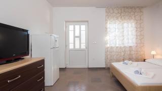 Beachfront Apartments Lara - Omiš - 1