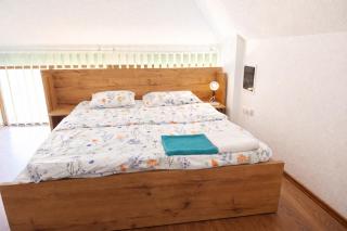 City Center Parliament Apartments - 9