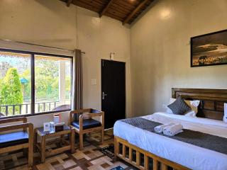 Corbett Mid Forest House - 1 Min Walk from Dabka River - 2