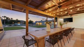 Sleeps 20 Architectural Mansion w Pool Indoor Tennis Court Game Room Starlight Estate by AvantStay - 5