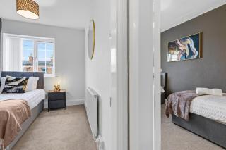 Chester Contractor House, Sleeps 7, Saltney, Games - 3