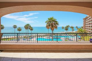 3 Bedroom Beach Front at Sonoran Spa E410 - 4