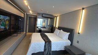 AQ314-Flat Super Luxo p/2 pessoas,1 quadra do mar - 0