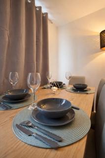 Modern 3 BR Bham HS2 Netflix Free Parking WIFI - 3