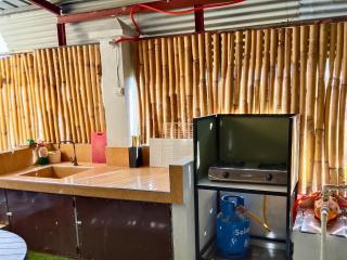 Rustic Retreat Solo room - 5