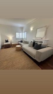 Clemandtines Vintage Beach Estate House Studio and Cottage - 7