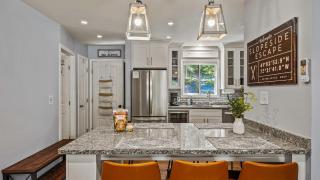 Slopeside Escape by AvantStay Walk to Ski Lifts Arcade Games Shuffleboard - 9