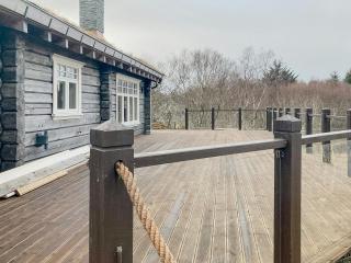 Cozy Log Cabin In Karvag - 2