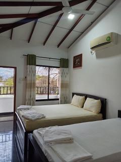 Ibis - Udawalawe - 1