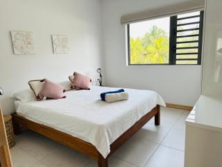 Sea N Tree Beachfront Residences - 9