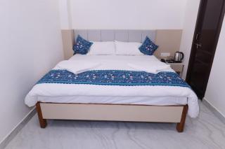 Vaishnavi Grand - 9