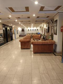 Relaxing Getaway with Floating Beds - 9