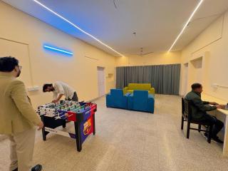 Huge Patliputra Colony Bungalow 3 & half BHK , Breakfast - 4