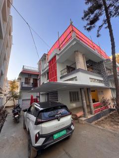 Huge Patliputra Colony Bungalow 3 & half BHK , Breakfast - 2