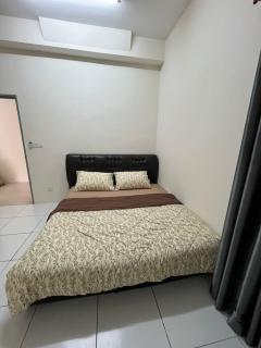 Nadira Musllim Homestay Puncak Alam - Close to UiTM - 9
