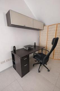 Relaxing Twin Room with Private Bathroom in Peaceful Pembroke Near St Julians - 5