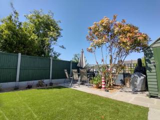 The Prospect -Central Broadstairs seaside house, large garden, outdoor dining, close to beach - 4