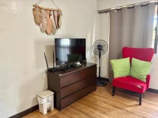 Comfortable 1BR Senja Pasig Apartment - 3