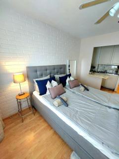 Cozy studio, great location, WIFI & parking - 1