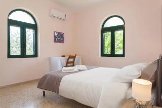 5-bedroom Country House in Crete - Olive Grove Retreat - 3