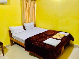 Prem Niwas Guesthouse - 3