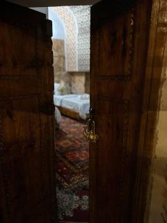 Caravan Sarai XIX century Mekhtar Anbar - 2