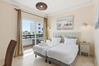 Luxury Apartment 120sqm with SeaView WiFi Unlimited with Optical Fiber - 3