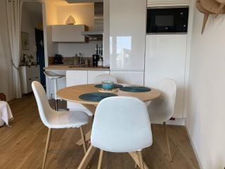 Superbe appartement au centre de TREGASTEL vue sur mer - Réf 746 - 9