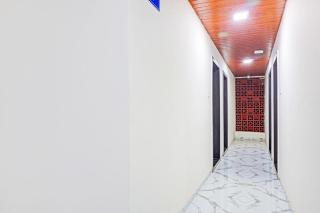 Townhouse Rising Surya Hotels - 0