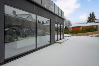 Architect-Designed Luxury Villa with Pool & Sauna - 9