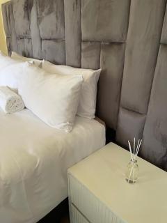 Guest house at 17 Arnot - 7