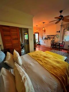 Solar Powered City Cottage - The Orchard on 2nd - Melville, Johannesburg - 6